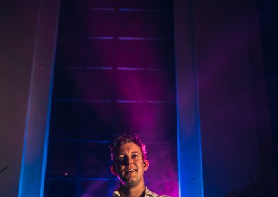 DJ